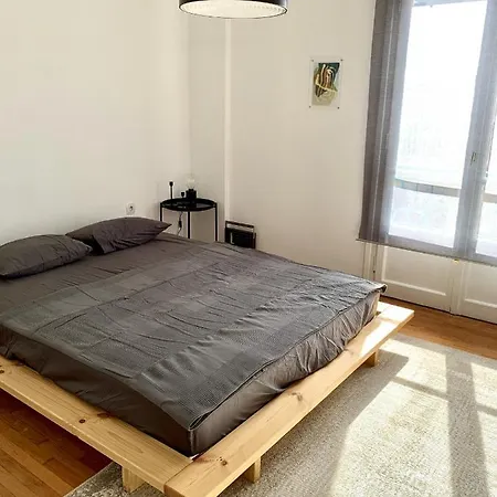 Apartment Fyllis16-sunny Next To Metro Sta